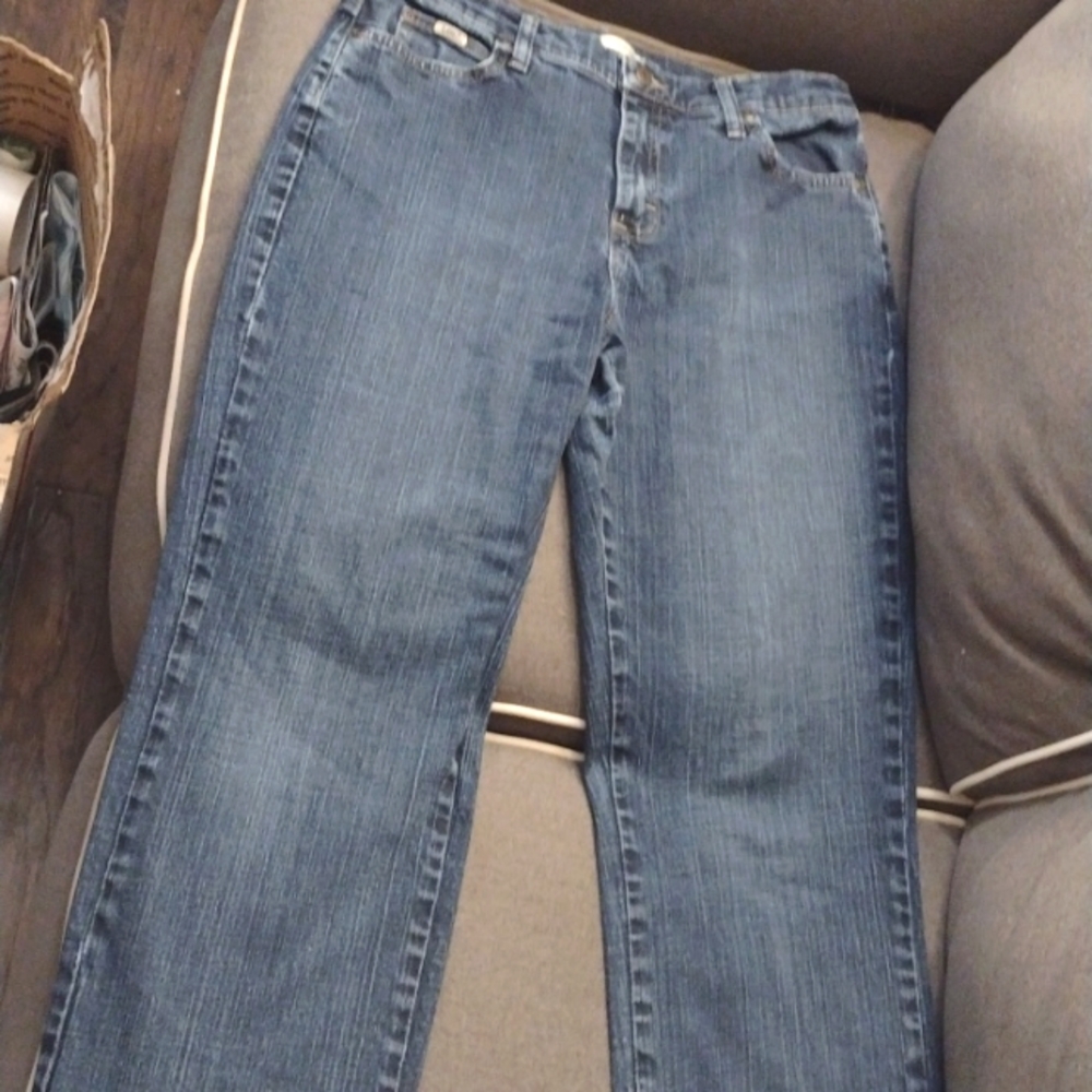 Women's Lee Relaxed straight leg at the waist Jeans Size 10 short